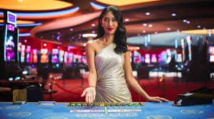 Auto Roulette setup screen on Android showing spin count, stake, and bet pattern options